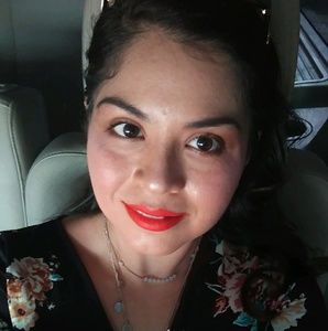 Meet your Posher, Denisse
